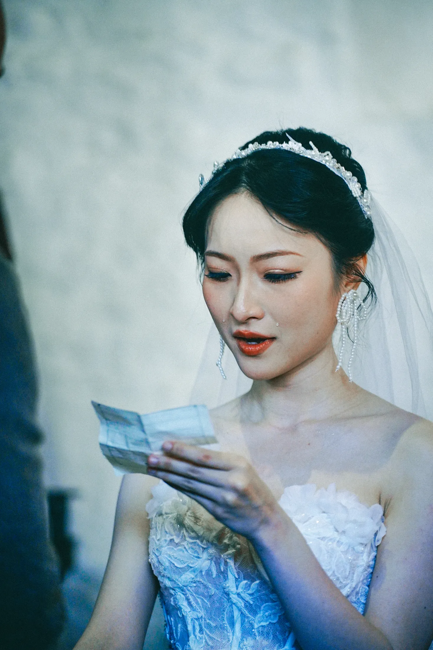 Newlywed portraits in Gretna Green